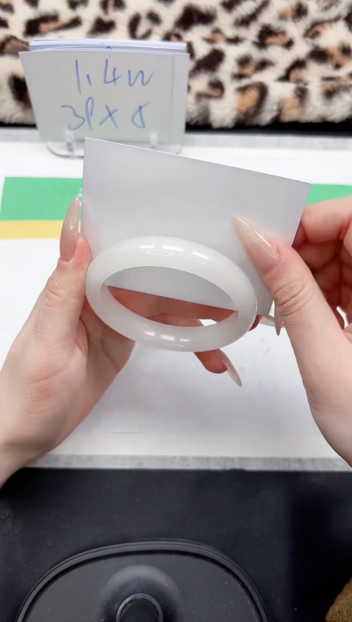 【闪购商品】石英质玉手镯未镶嵌297-56