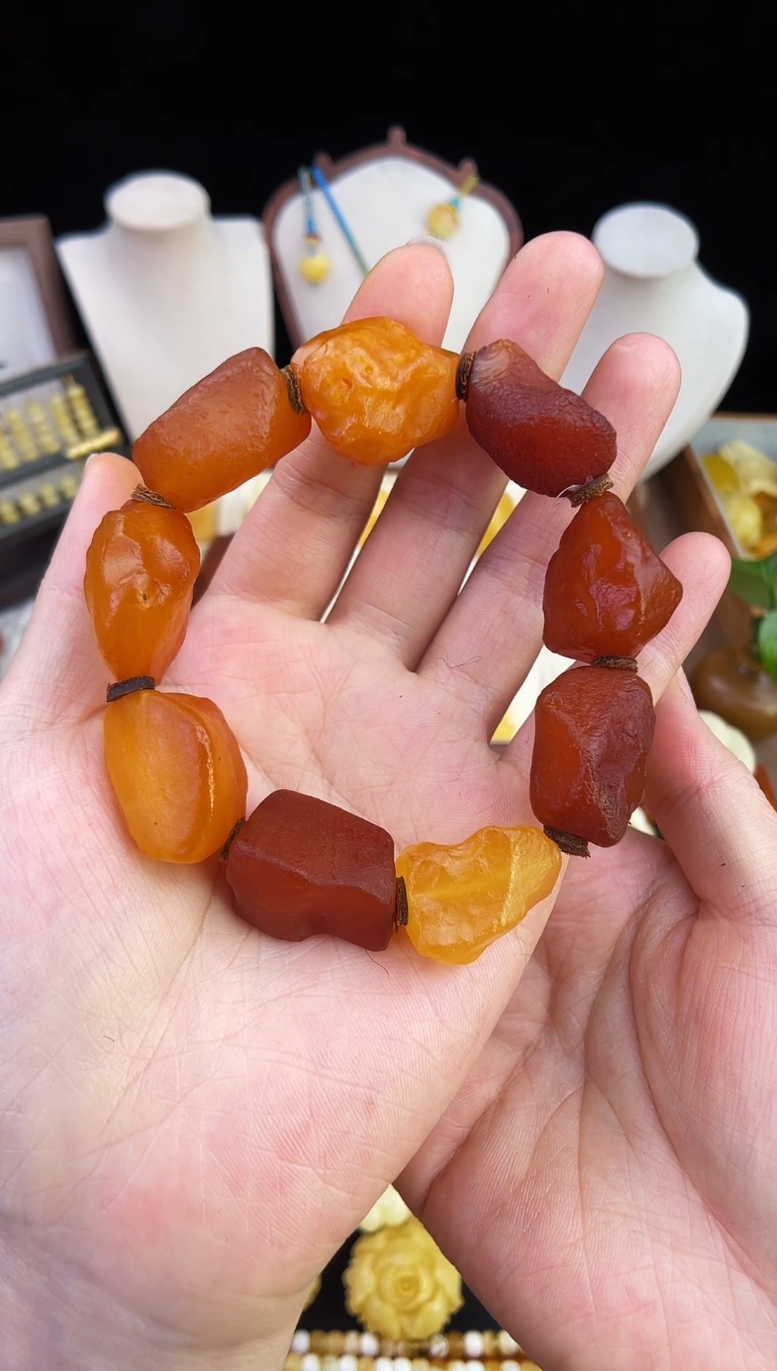 琥珀未镶嵌珠宝奇石多***爱柒月