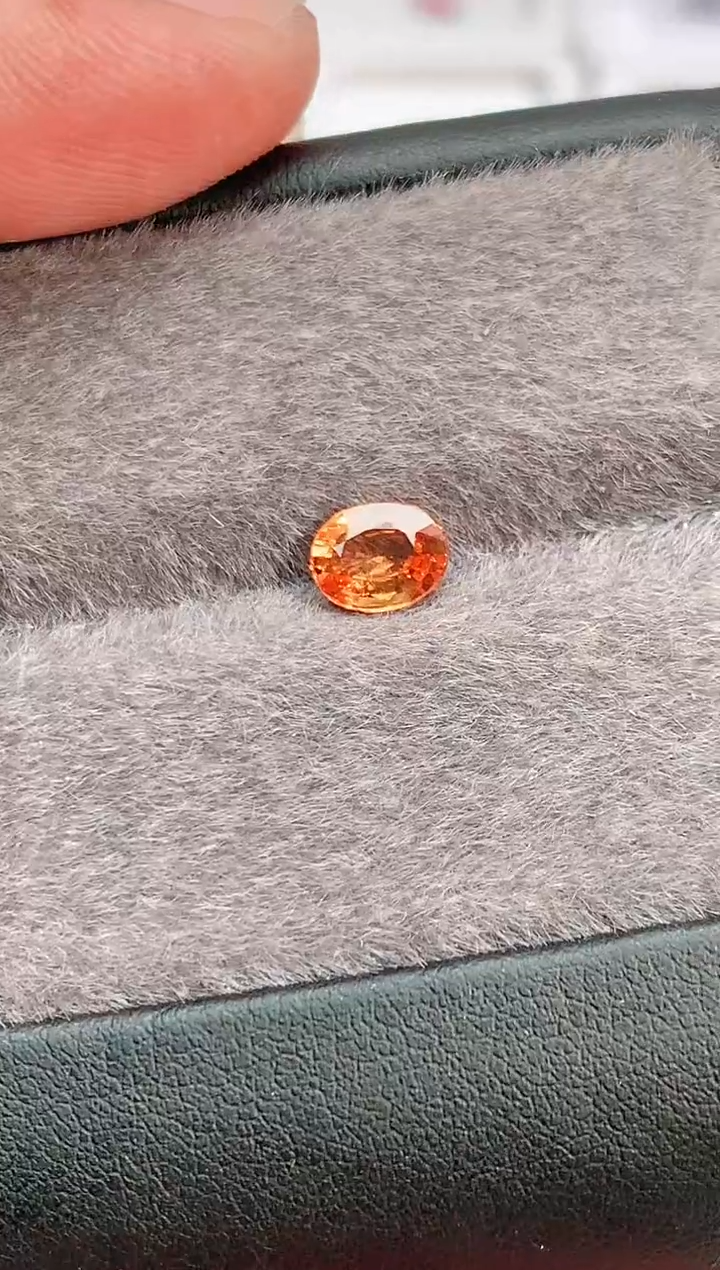 银S925镶嵌裸石石榴石1.06ct天然石榴石