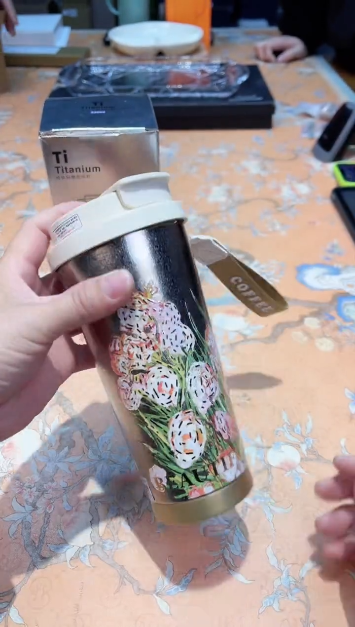 【闪购商品】瓷片824************