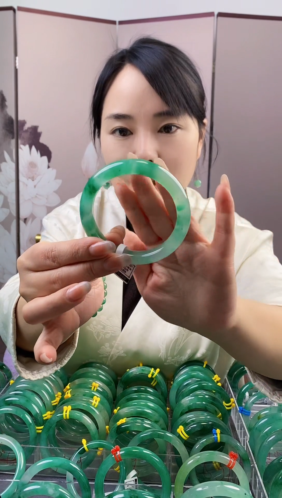 【闪购商品】石英质玉手镯未镶嵌8