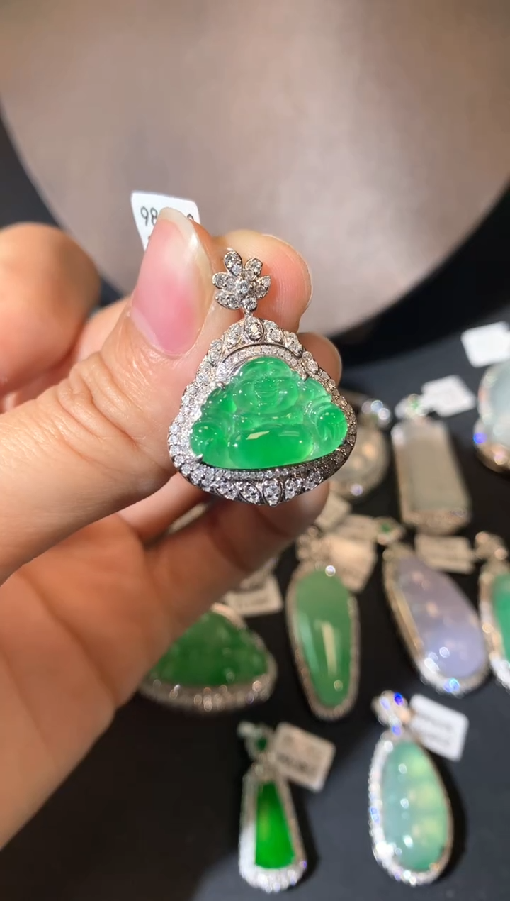 【闪购商品】翡翠吊坠(不含链)18K金镶嵌吊坠