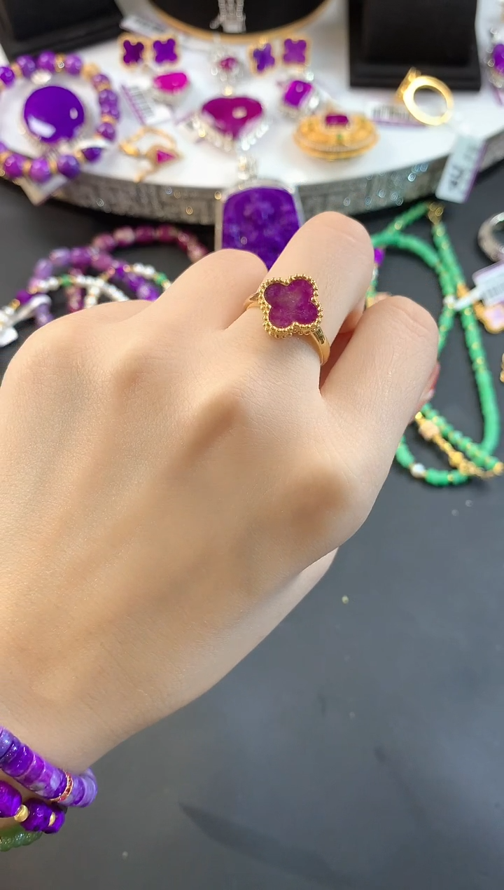 【闪购商品】苏纪石（舒俱来）.18K金镶嵌舒俱来戒指
