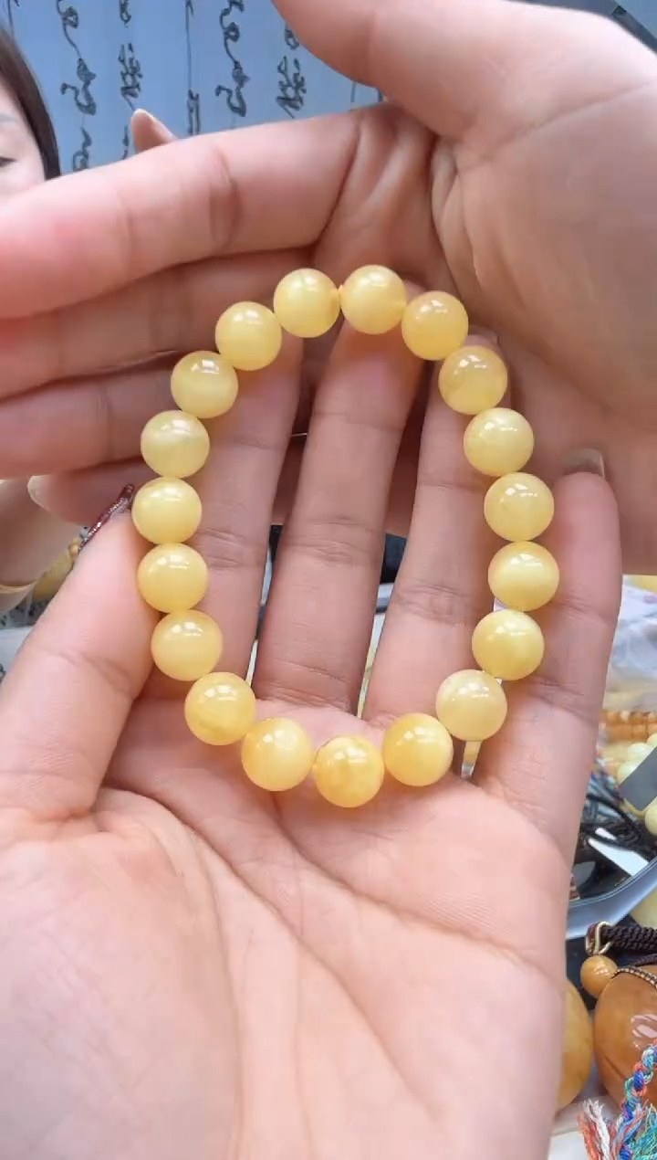 【闪购商品】琥珀裸石未镶嵌手串