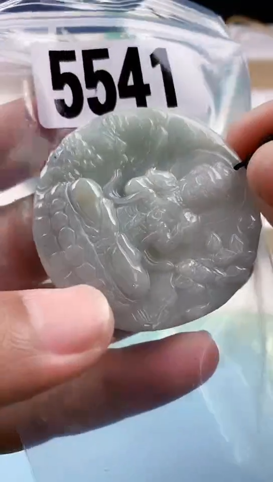 【闪购商品】翡翠挂件未镶嵌天然翡翠吊坠挂件