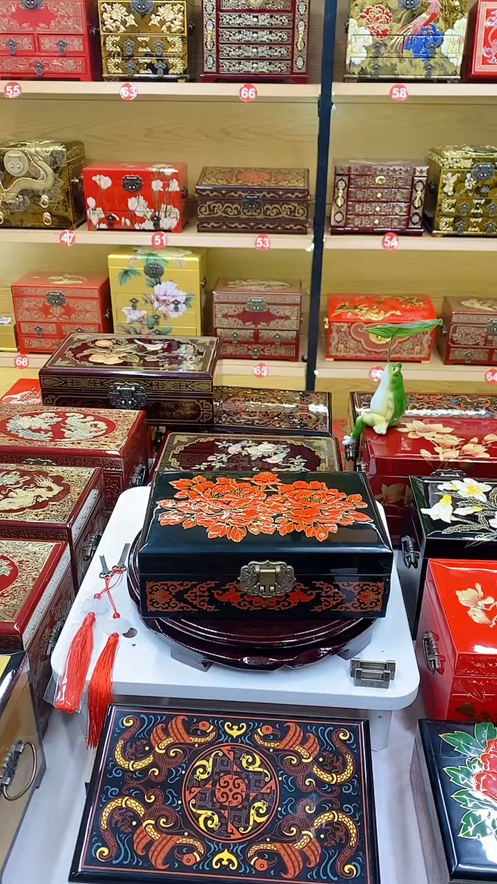 【闪购商品】21黑底双层手推漆花开富贵宠粉价