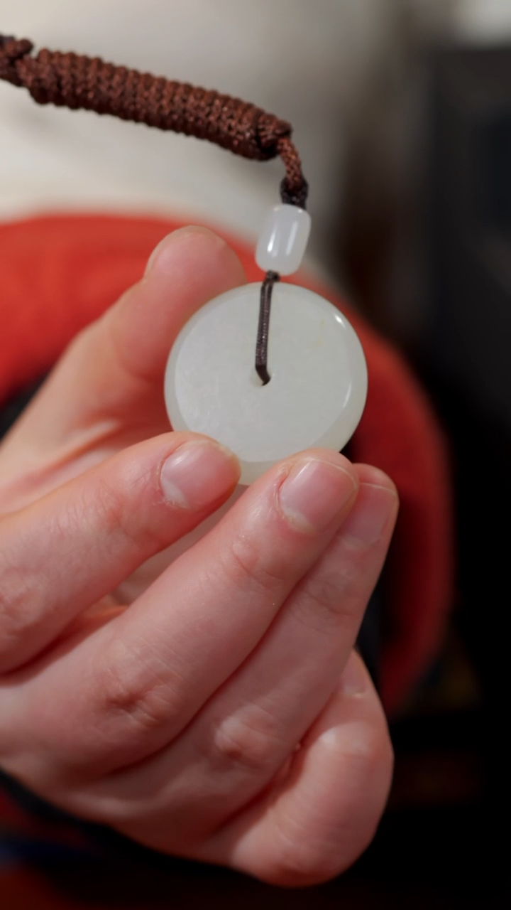 【闪购商品】和田玉颈饰未镶嵌65平安扣