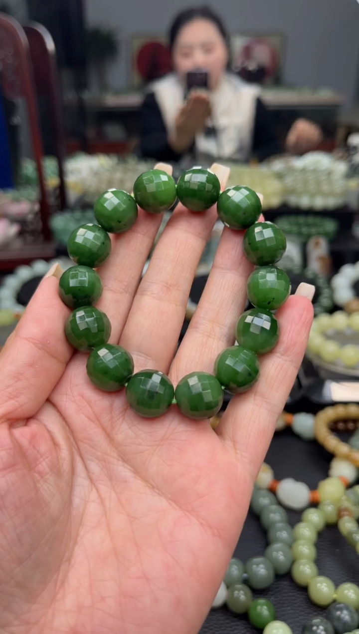 【闪购商品】和田玉手串未镶嵌俄罗斯菠菜绿碧玉卡14