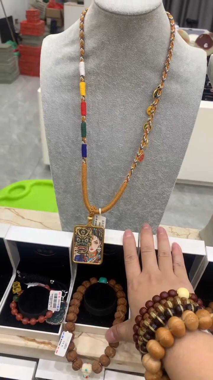 吊坠猴头核桃甜*猴头扎基拉姆脖挂