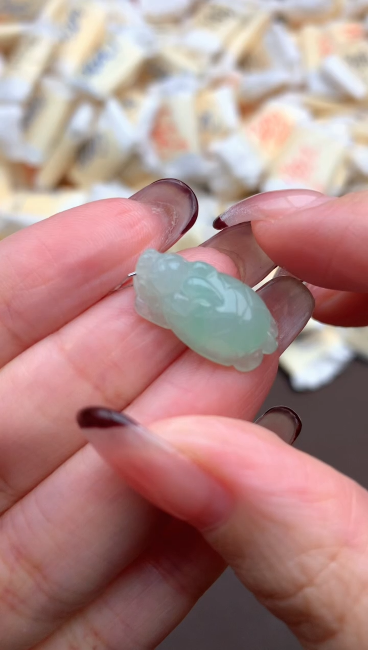 【闪购商品】翡翠挂件未镶嵌一