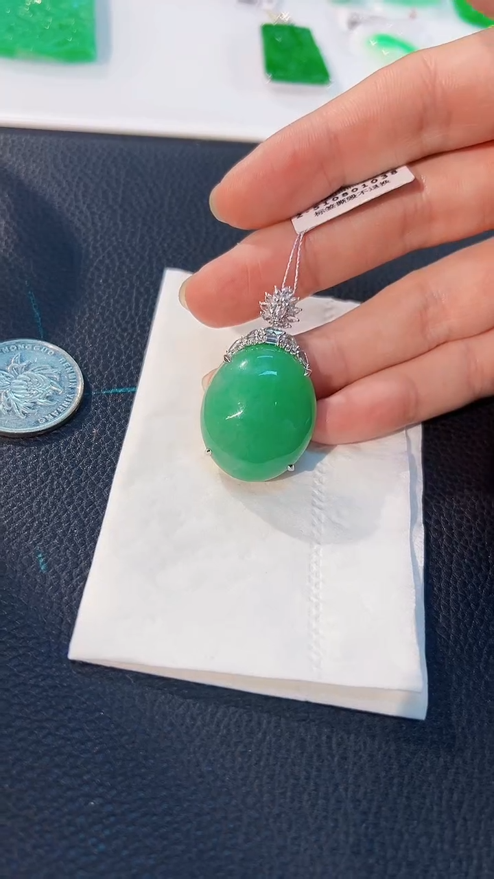 翡翠18K金镶嵌颈饰缅料A货/支持复检/一件