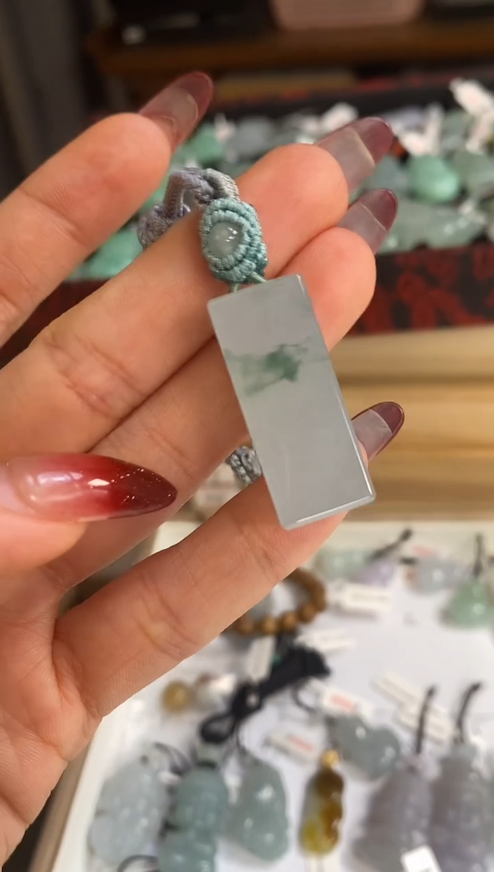 【闪购商品】翡翠吊坠(不含链)未镶嵌印章