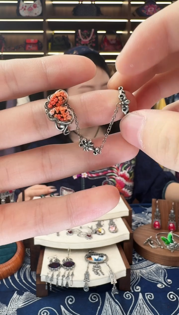 织绣502黔东南苗族刺绣