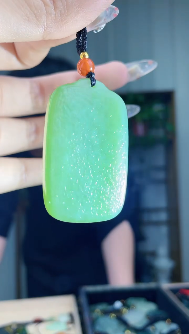 【闪购商品】和田玉挂件未镶嵌拍一发一，多样性发货！