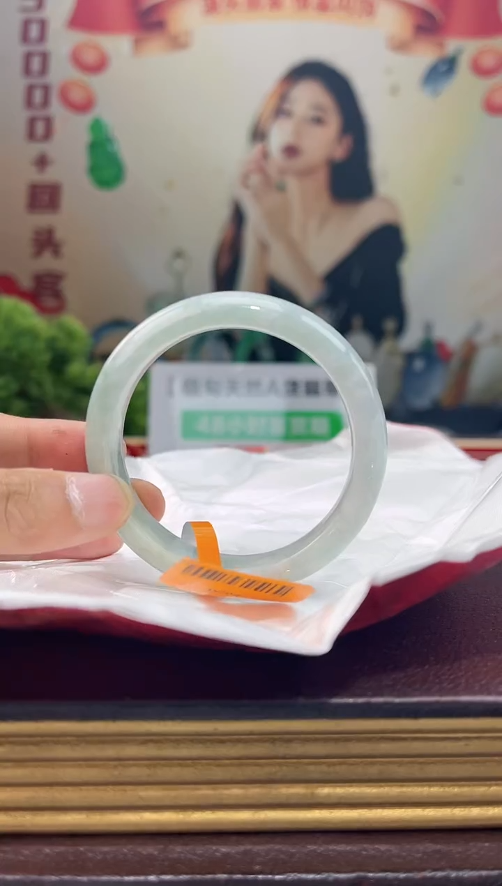 【闪购商品】翡翠手镯未镶嵌手镯11
