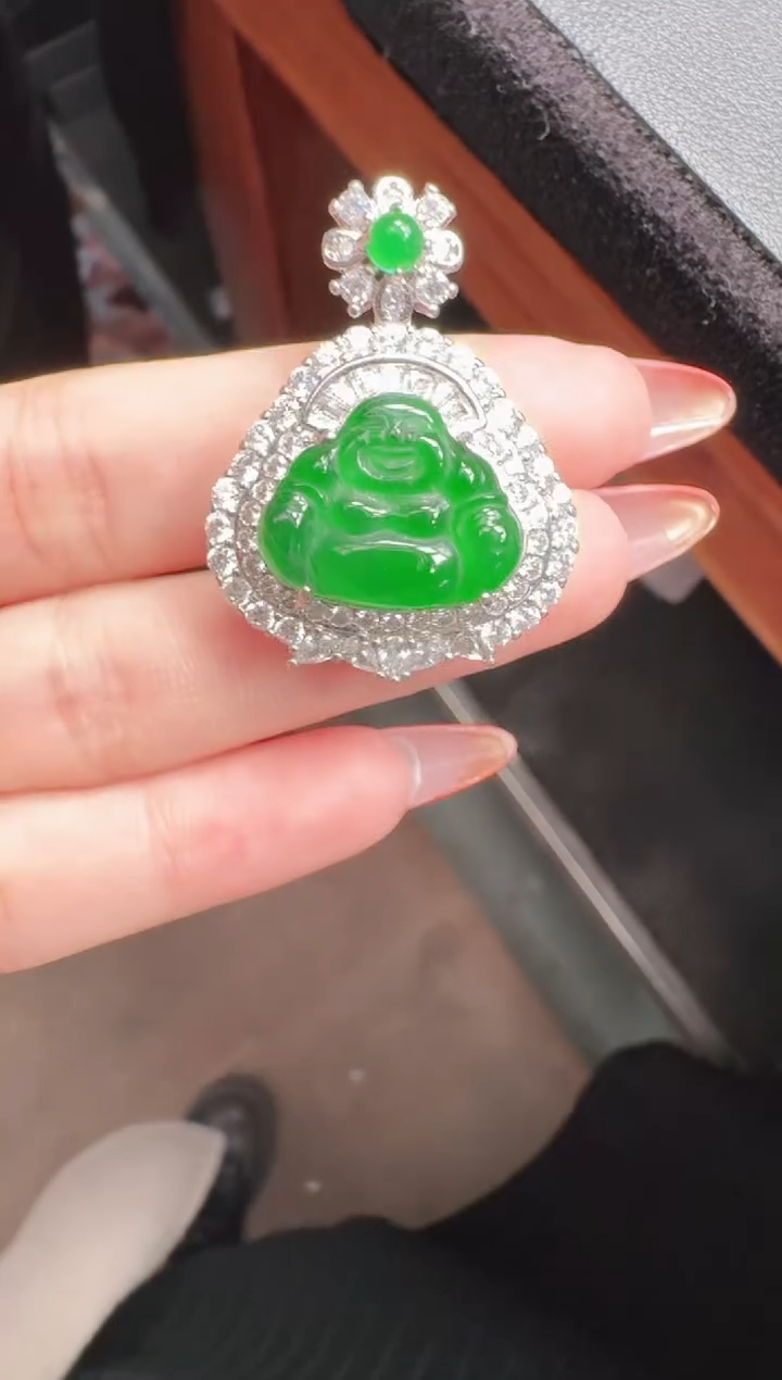 未镶嵌定制翡翠翡翠A货有轻微色差属于正常现象，佛公多样性发货