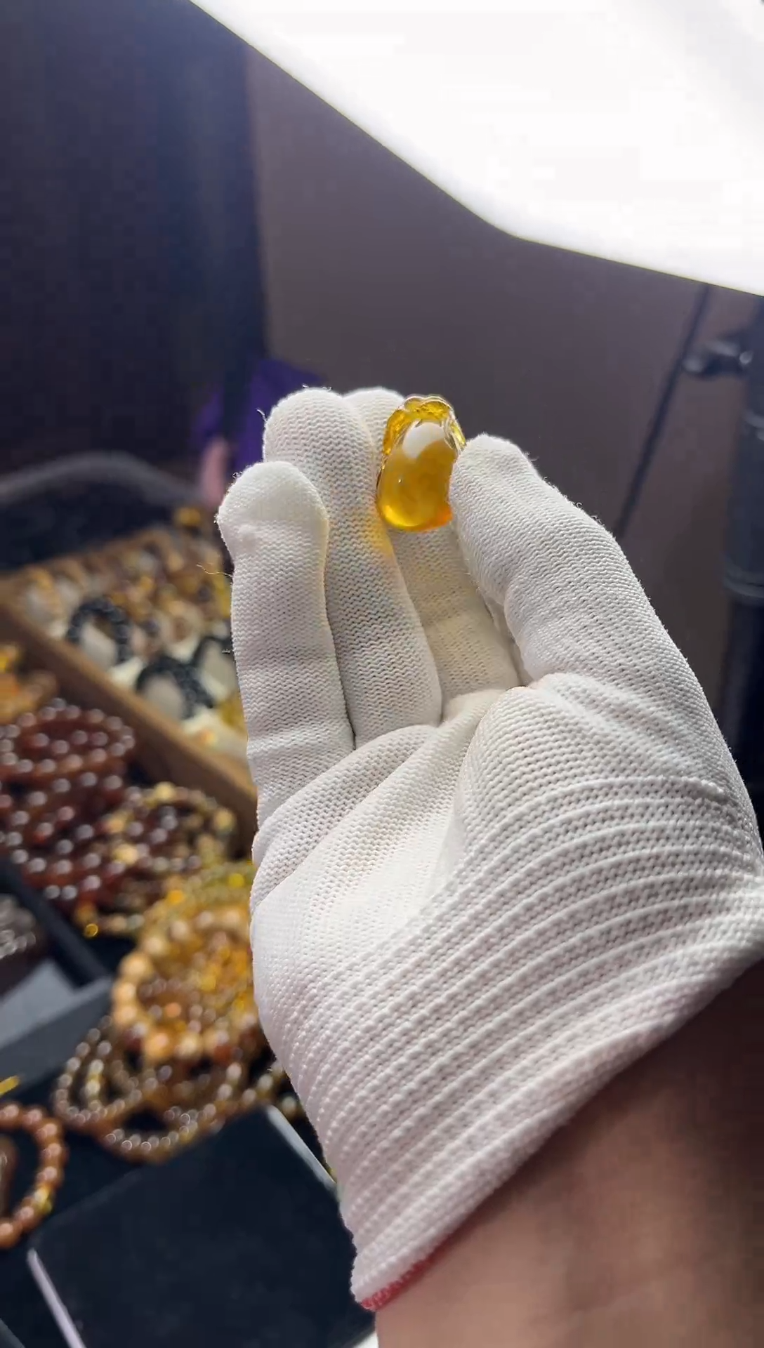 琥珀颈饰未镶嵌天然缅甸琥珀 净水茶珀代代有钱吊坠