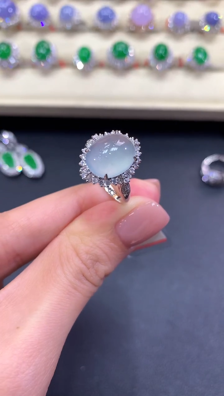 【闪购商品】翡翠戒指18K金镶嵌a179