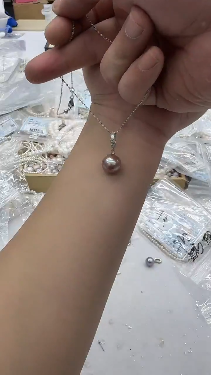 吊坠(赠链)未镶嵌淡水珍珠11mm左右  紫珠万能扣-孤品