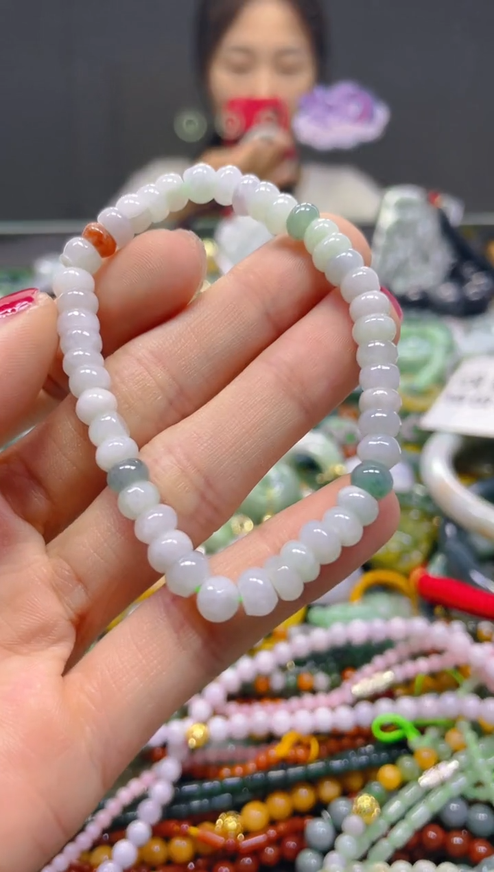 颈饰未镶嵌翡翠5MM/T/翡翠A货，一件也是批发价