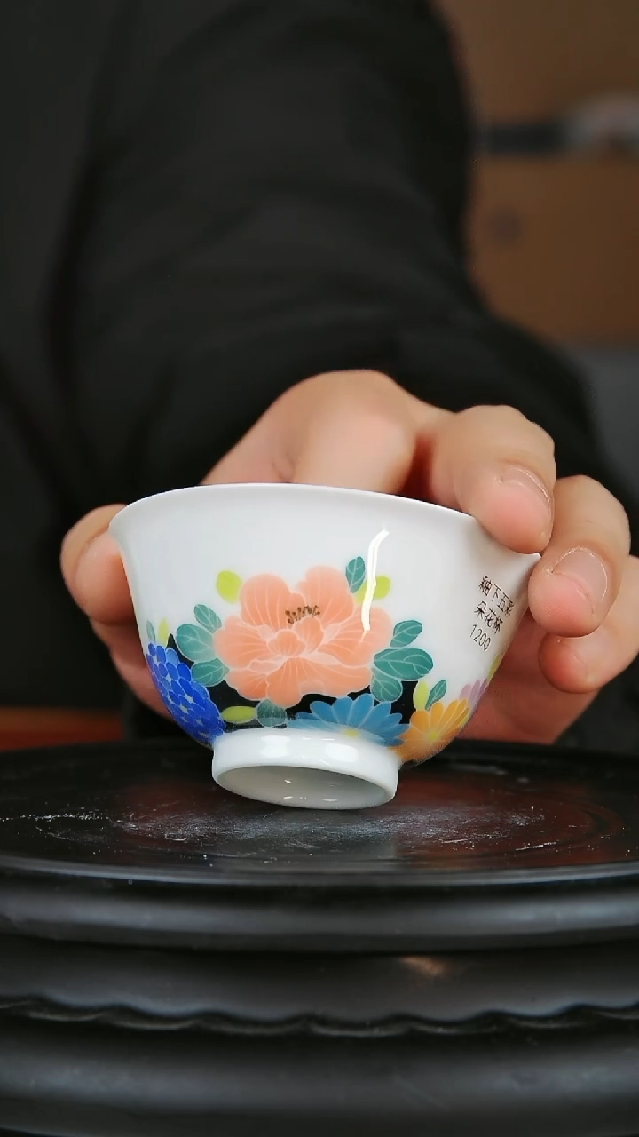 【闪购商品】杯子釉下五彩手绘