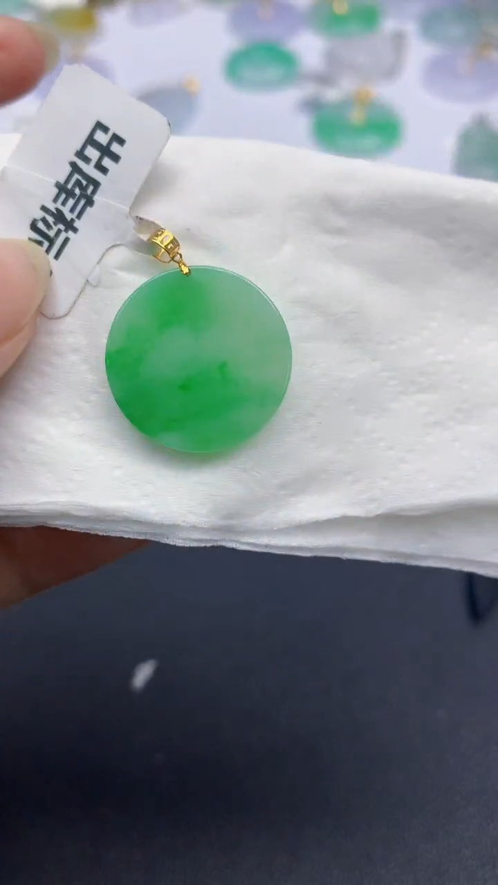 翡翠18K金镶嵌颈饰天然缅甸a货翡翠百元以上9元证书费自理