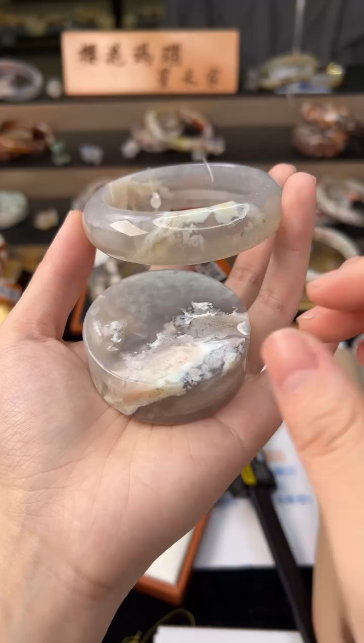 石英质玉未镶嵌手镯55圈口（赠送镯心）63076