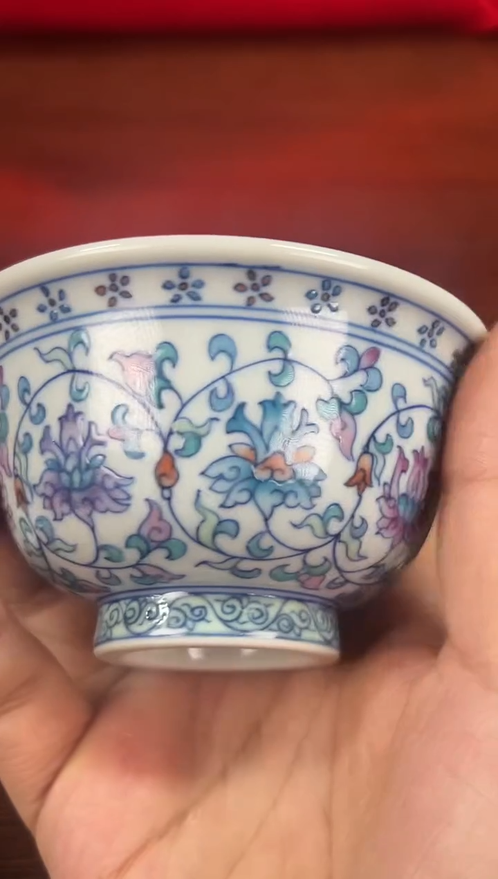 【闪购商品】038小王严选青花斗彩缠枝莲带内绘压手杯