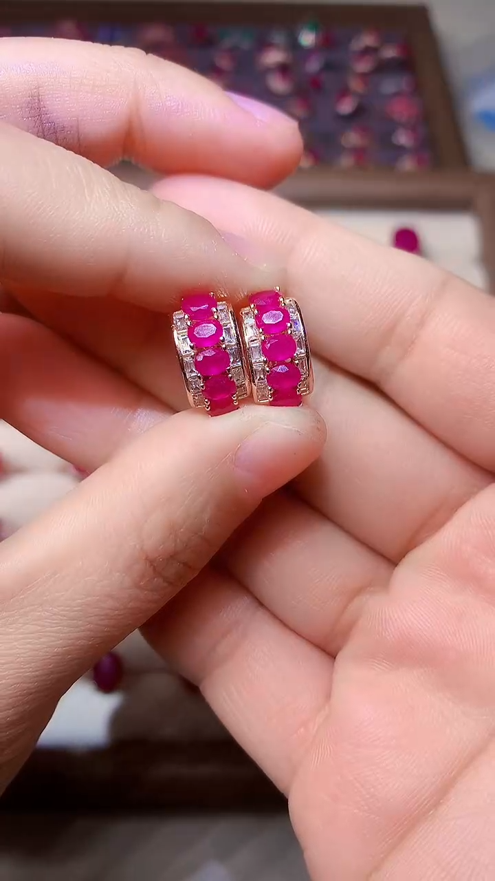 【闪购商品】红宝石耳饰银S925镶嵌000