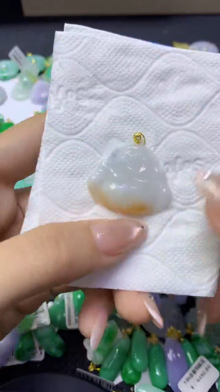 颈饰18K金镶嵌翡翠天然缅甸翡翠A货