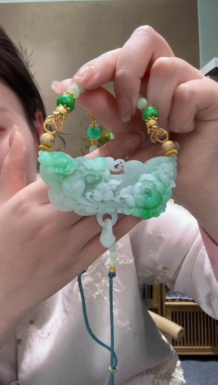 【闪购商品】翡翠颈饰未镶嵌吊坠