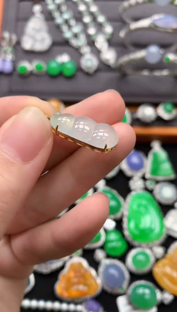 吊坠(不含链)18K金镶嵌翡翠翡翠