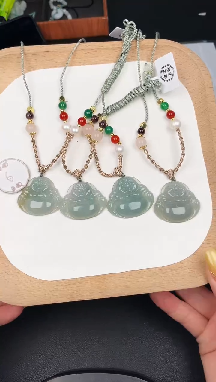颈饰未镶嵌翡翠LA094带色小佛+送同款绳子多样性发其一