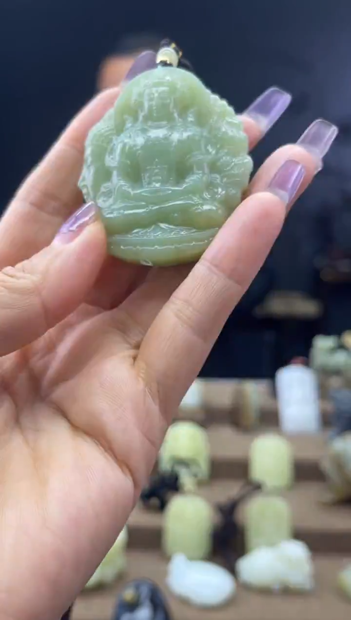 颈饰未镶嵌和田玉1