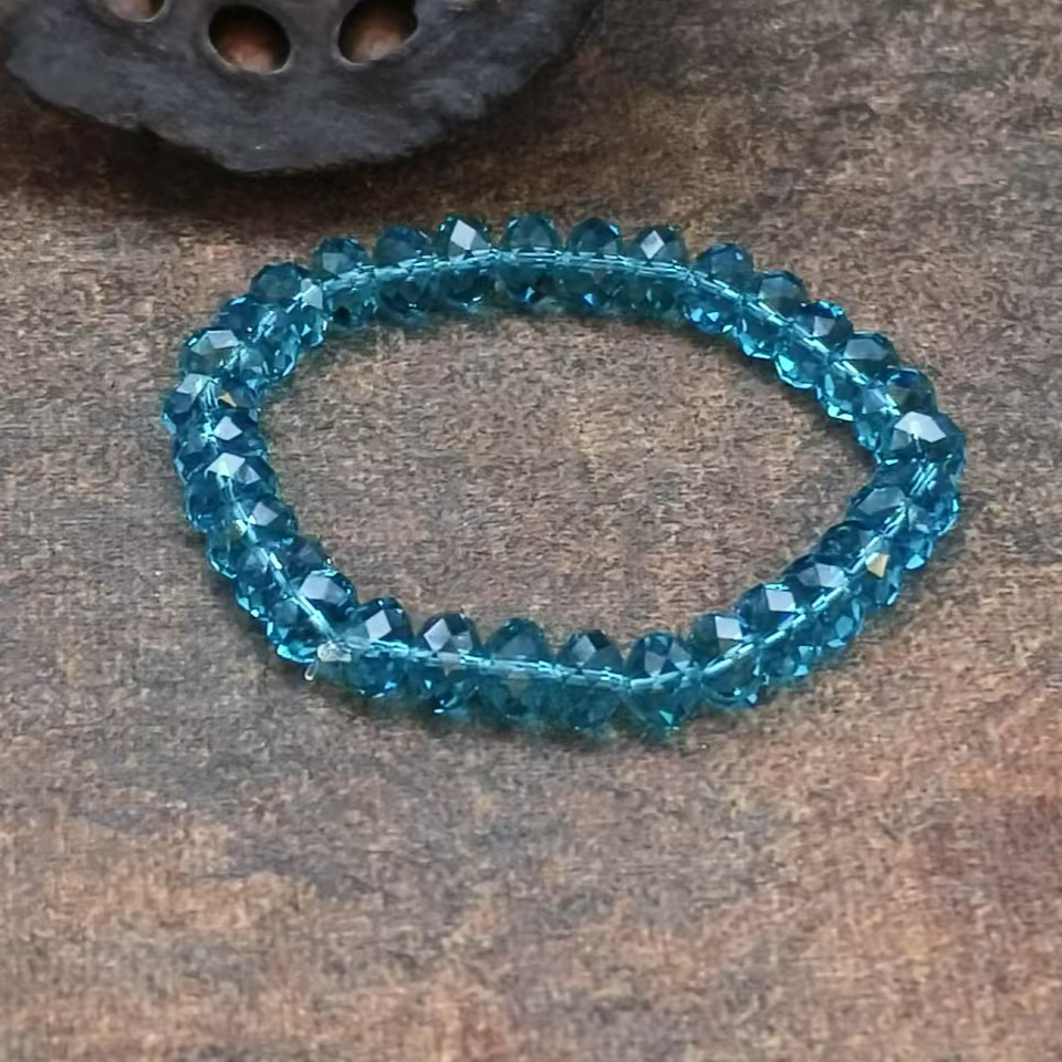 民族手工编织手链蓝水