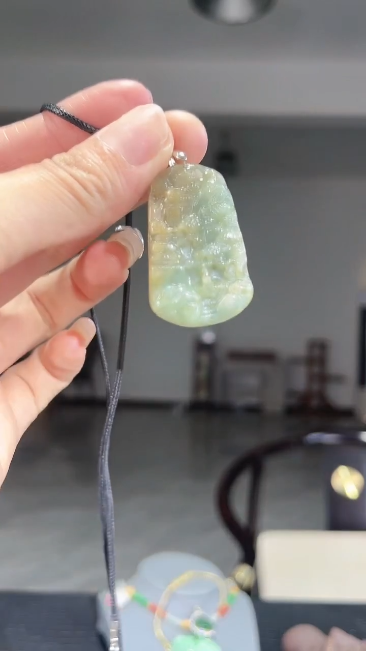 颈饰未镶嵌翡翠翡翠山水皮绳吊坠