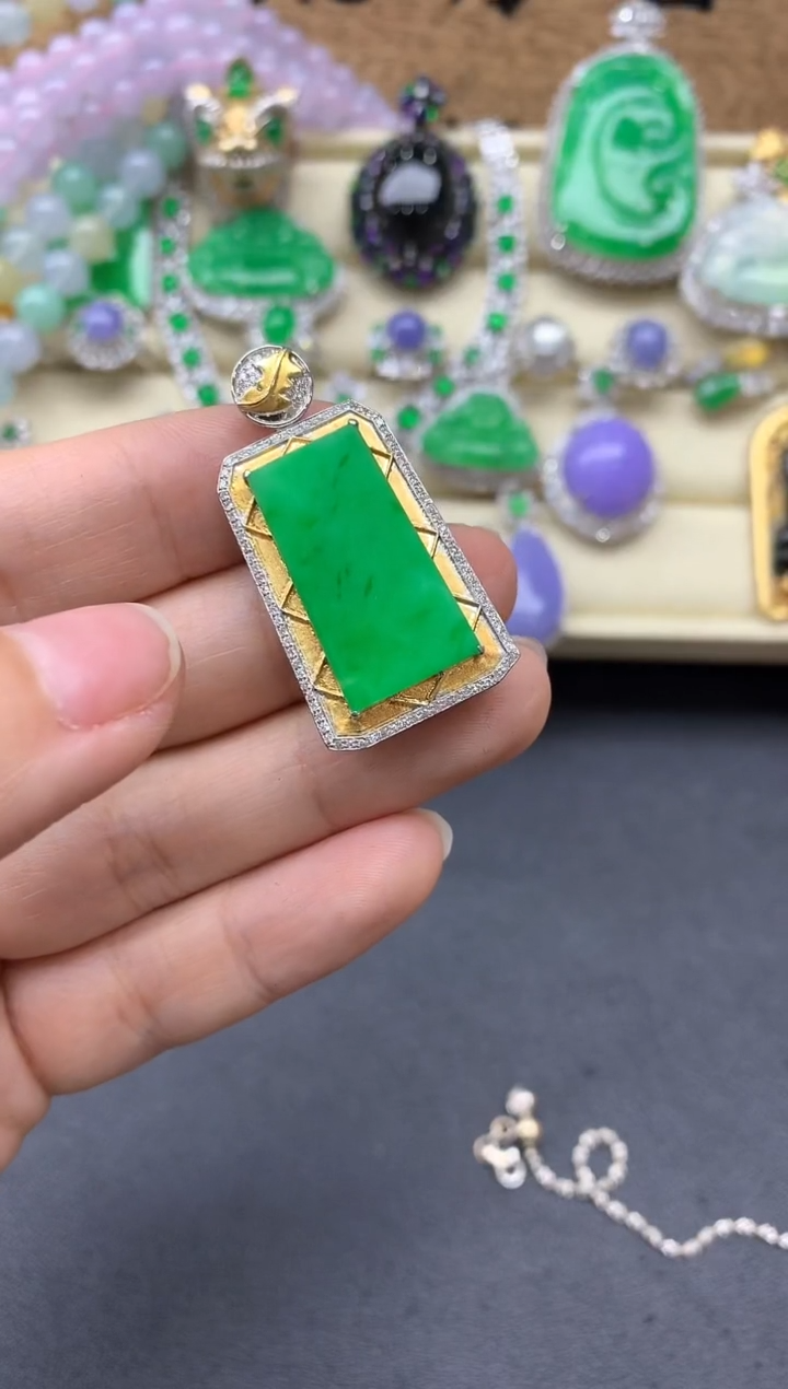 【闪购商品】翡翠颈饰18K金镶嵌576-中国好珍宝