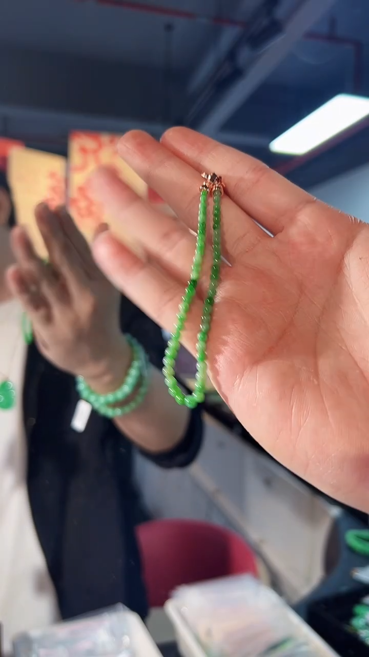 【闪购商品】翡翠手串未镶嵌缅料A货/支持复检/一件