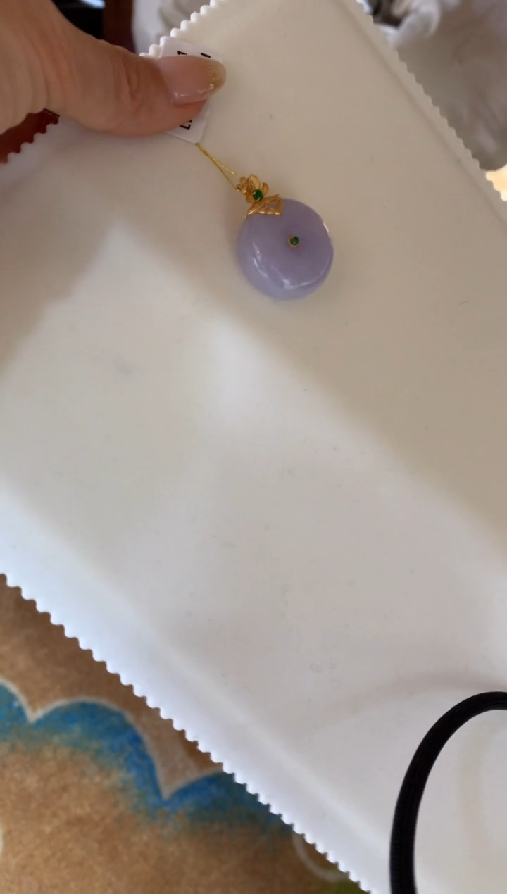 【闪购商品】翡翠颈饰18K金镶嵌平安扣