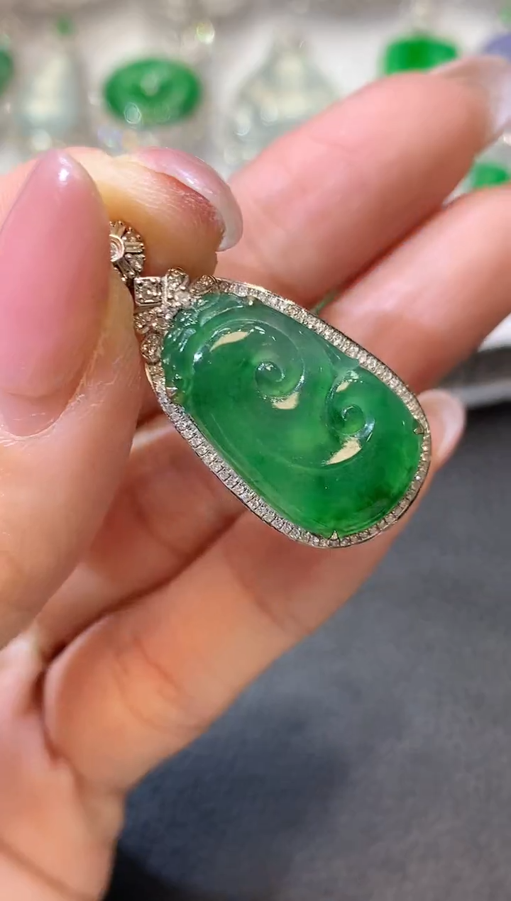 【闪购商品】翡翠吊坠(不含链)18K金镶嵌D13