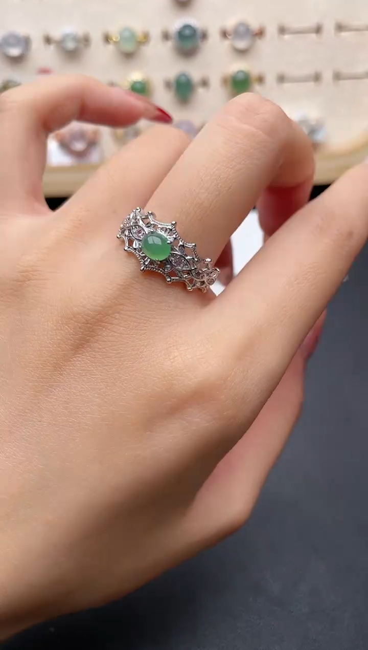 【闪购商品】翡翠戒指银S925镶嵌一物一证一礼盒