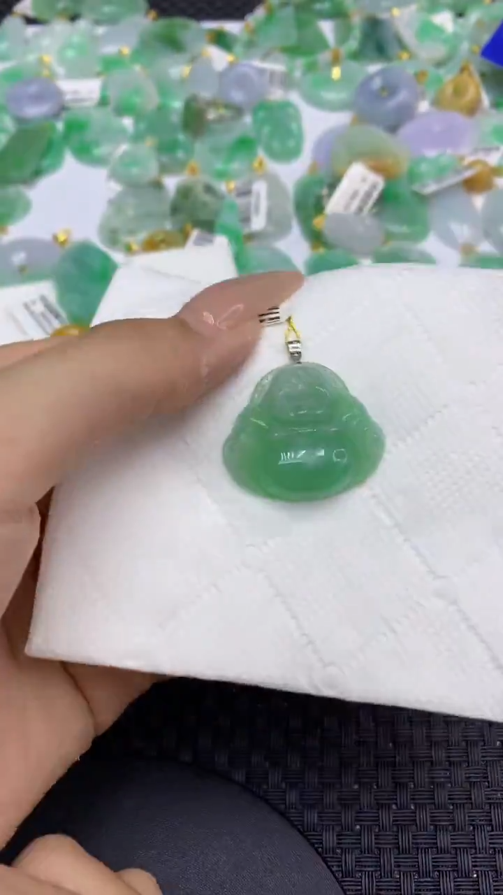 翡翠18K金镶嵌颈饰天然缅甸A货翡翠