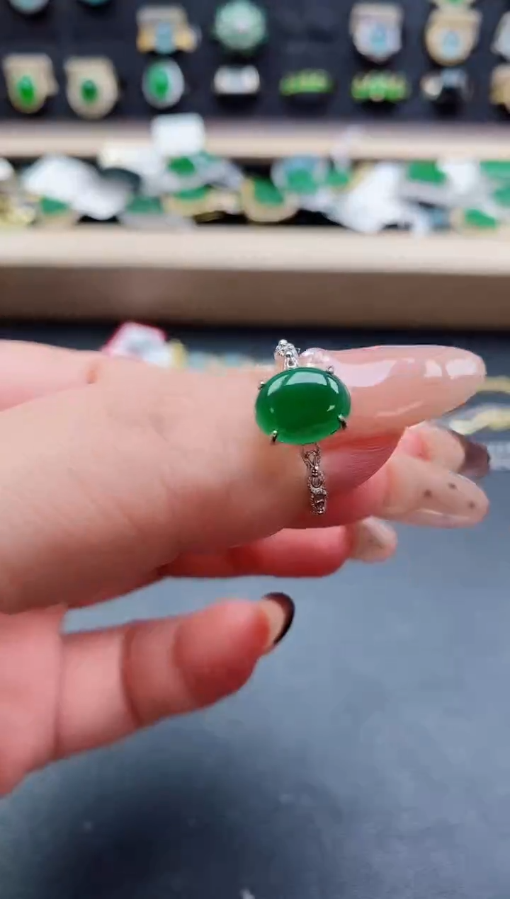 银S925镶嵌戒指翡翠1