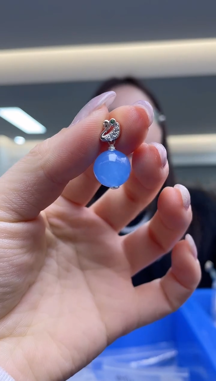 【闪购商品】海蓝宝石颈饰银S925镶嵌（多样性发一件）