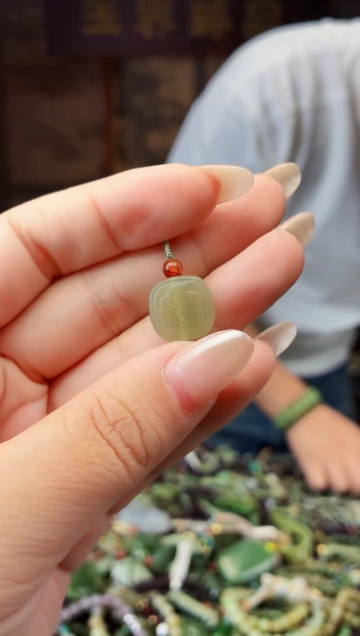 颈饰未镶嵌和田玉多样性发货拍一发一