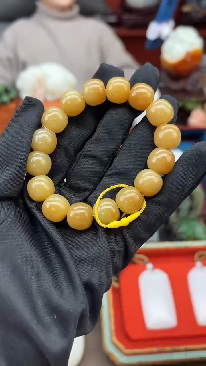 未镶嵌手串和田玉董小姐推荐 多样性发货 拍一发一mt14