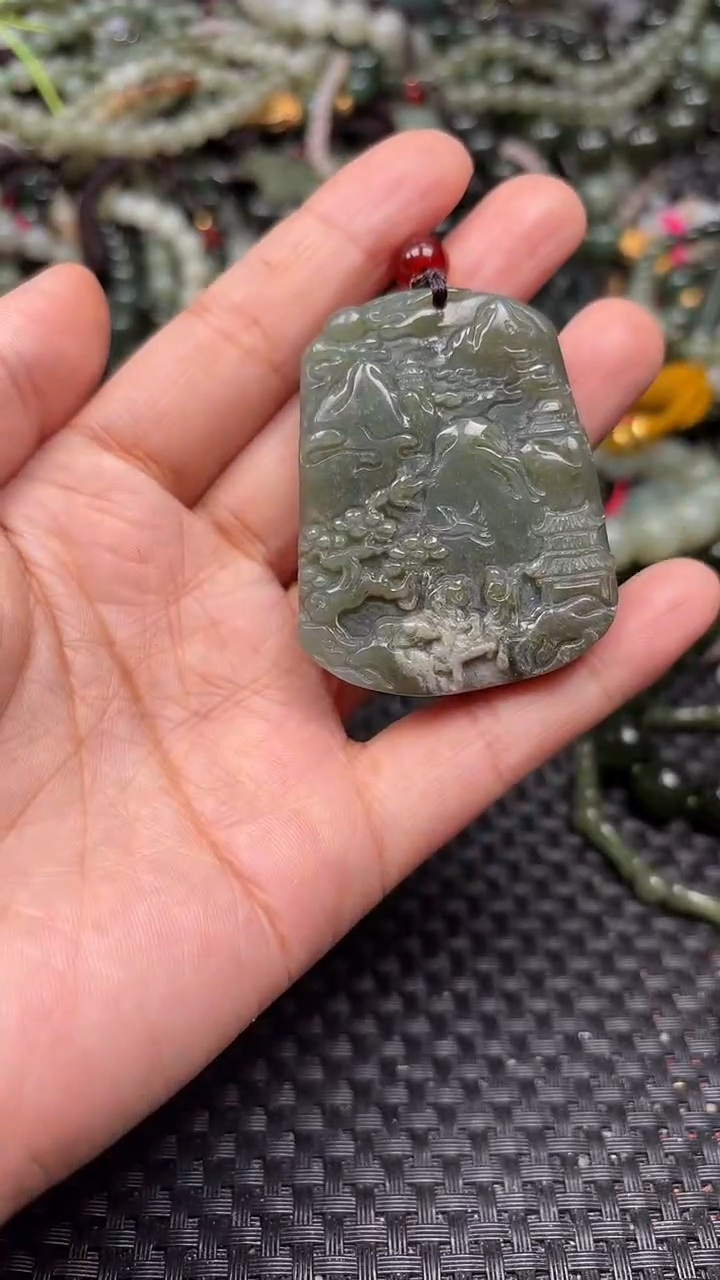 颈饰未镶嵌和田玉1