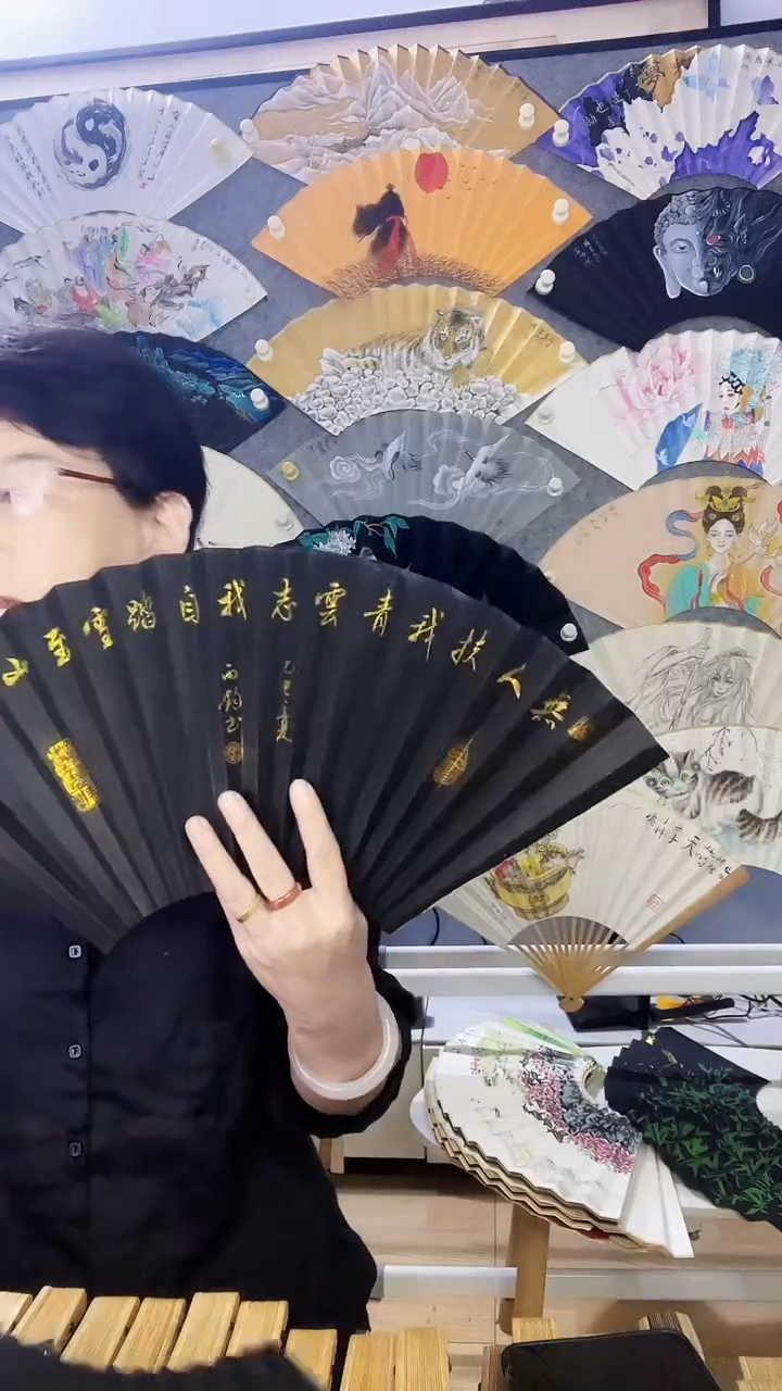 扇子九五寸十八方玉竹折扇