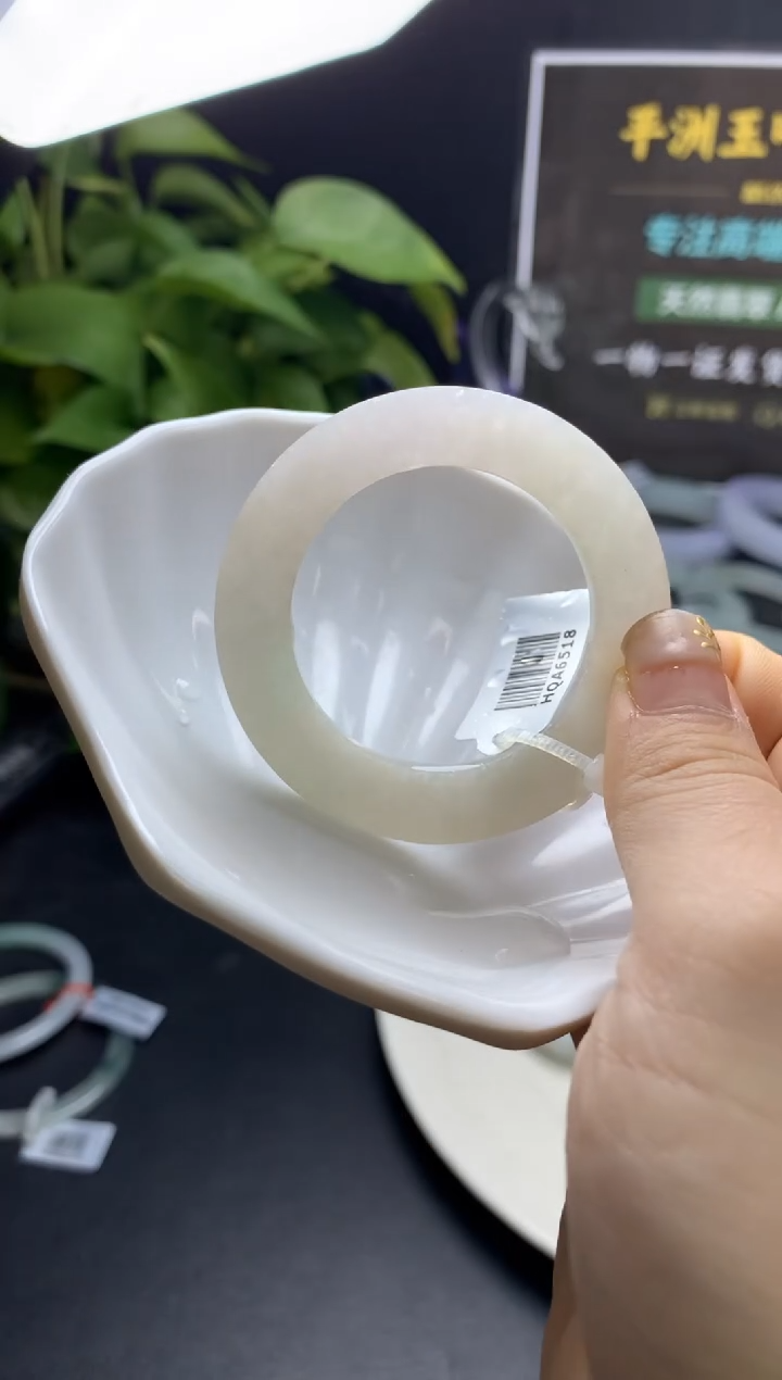 【闪购商品】定制翡翠定制手镯未镶嵌定制手镯不退不换