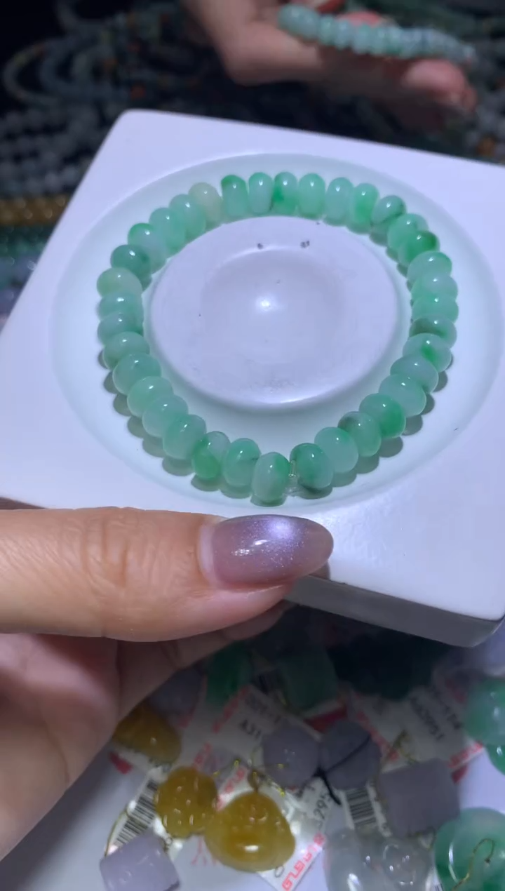 【闪购商品】定制翡翠未镶嵌MJX054613